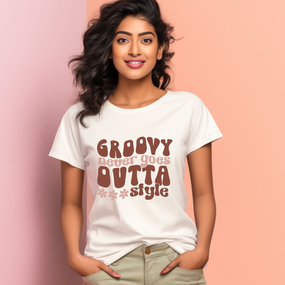 Women's Groovy Never Goes Design Printed T-Shirt