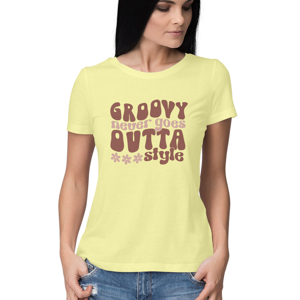 Women's Groovy Never Goes Design Printed T-Shirt
