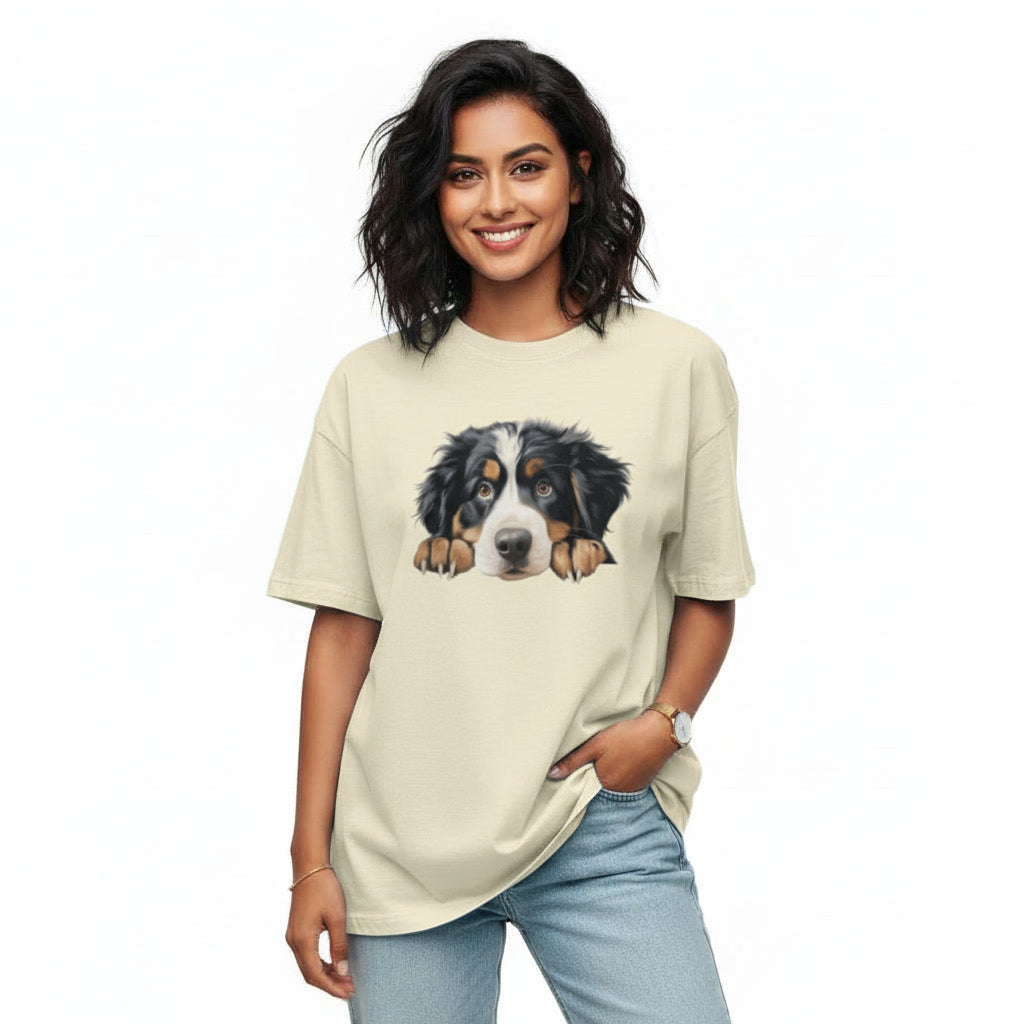 Women's Oversize T-Shirt Peeping Dog Graphic Print